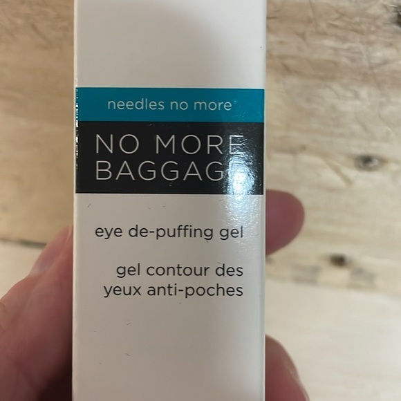 Dr. Brandt Eye De-Puffing Gel - Picture 3 of 9